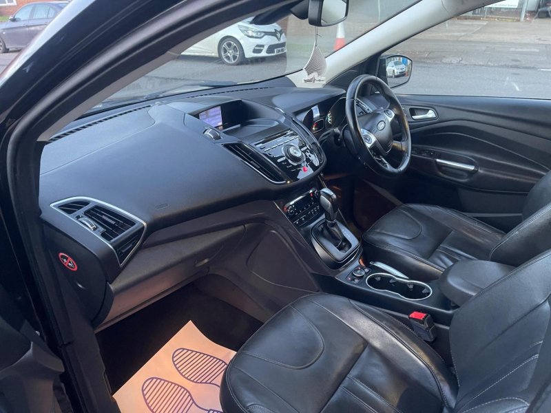 FORD KUGA