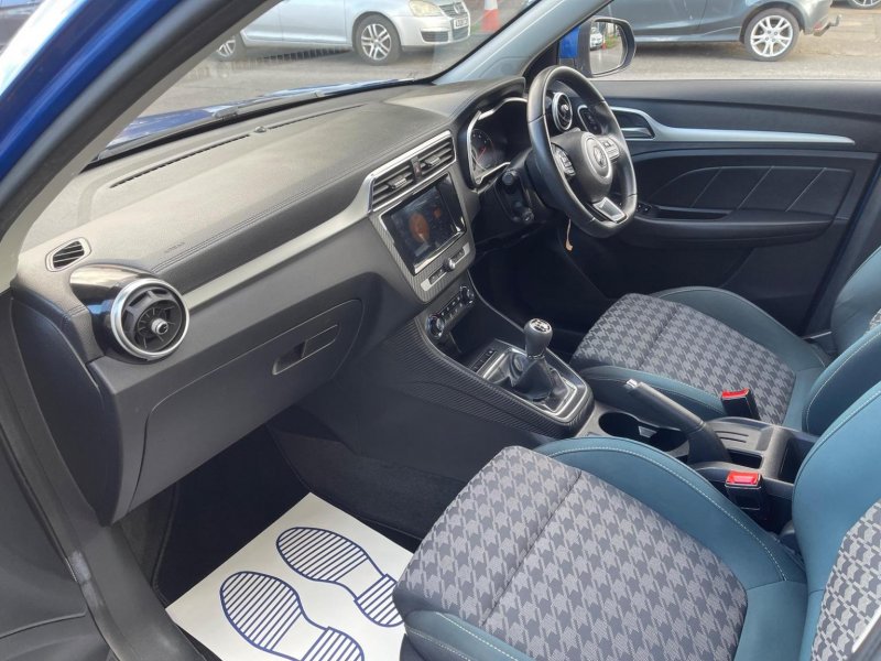 MG ZS