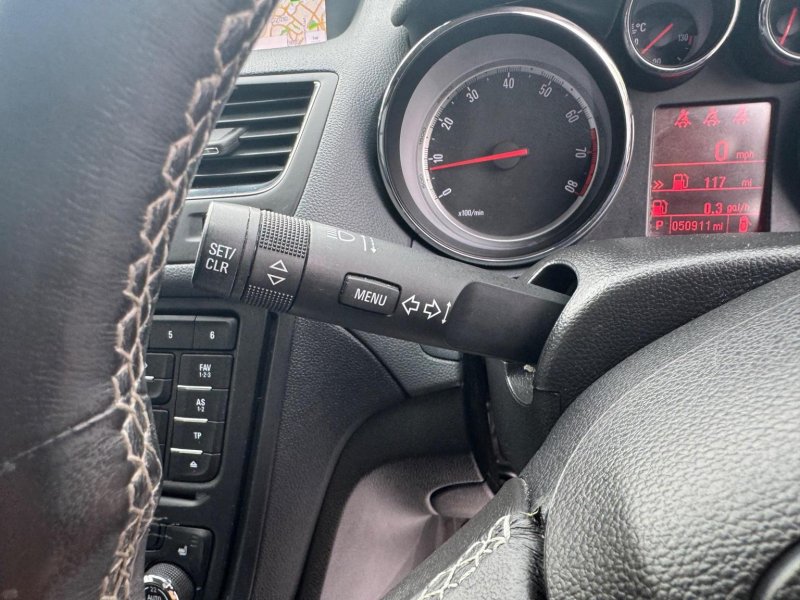 VAUXHALL MOKKA