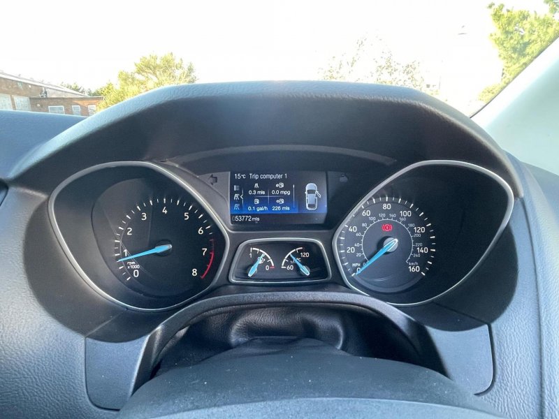 FORD FOCUS