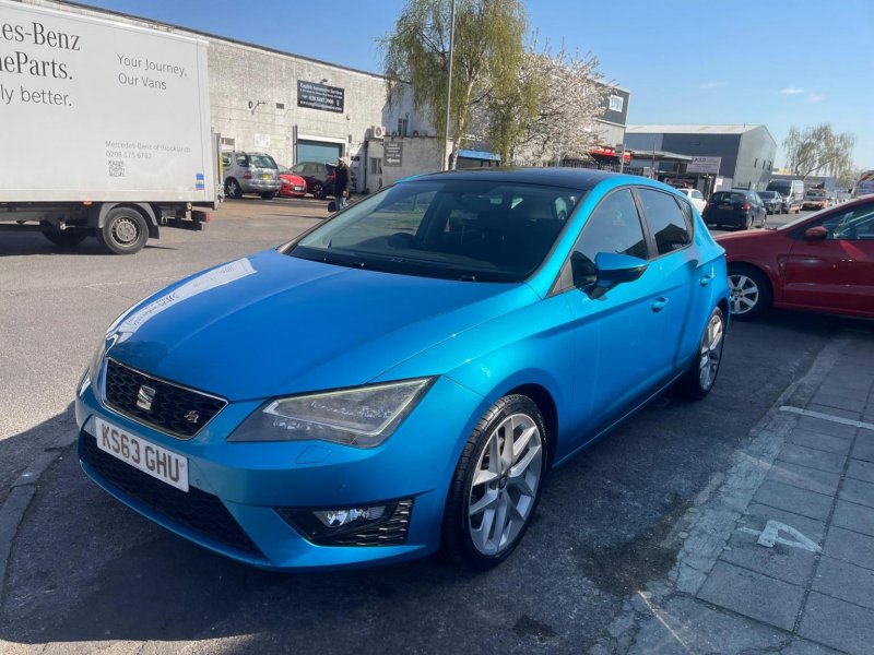 SEAT LEON