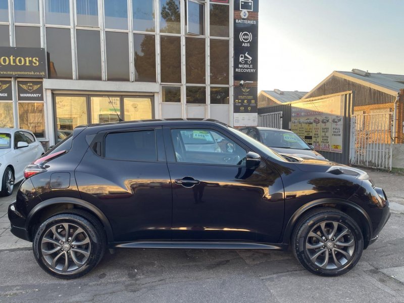 NISSAN JUKE