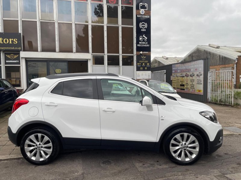 VAUXHALL MOKKA
