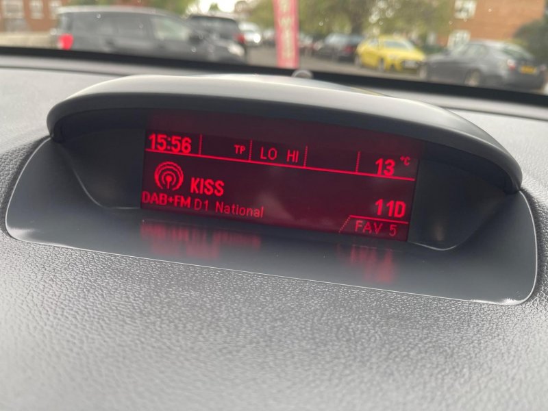 VAUXHALL MOKKA