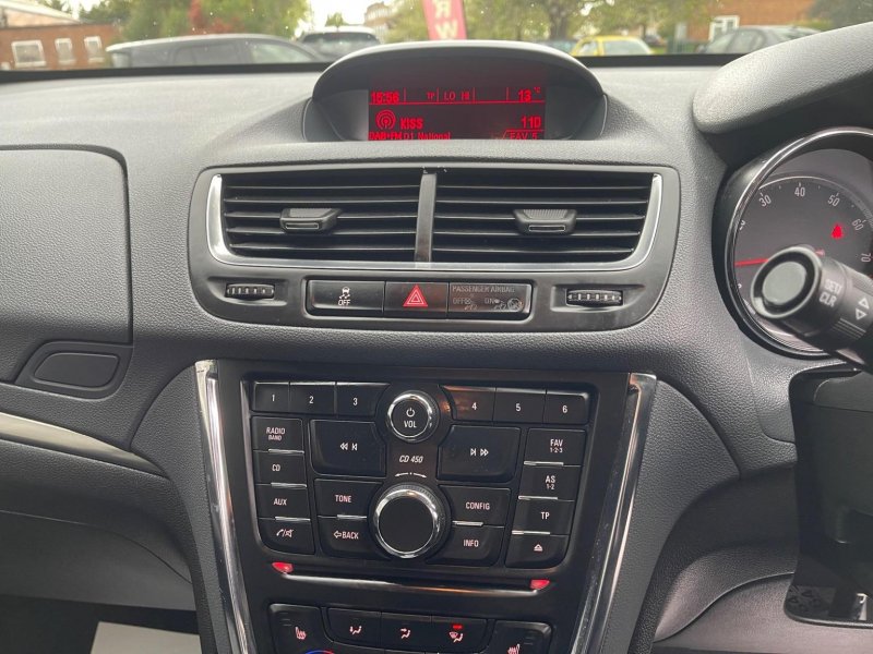 VAUXHALL MOKKA