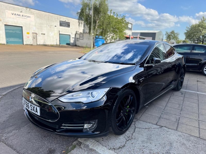 TESLA MODEL S