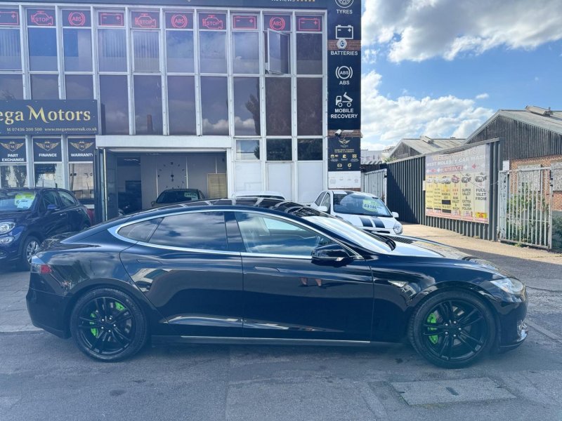 TESLA MODEL S