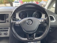 VOLKSWAGEN GOLF SV