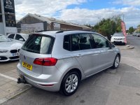 VOLKSWAGEN GOLF SV
