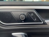 VOLKSWAGEN GOLF SV
