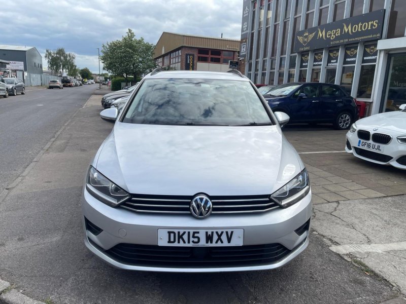 VOLKSWAGEN GOLF SV