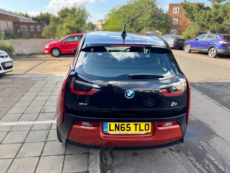 BMW I3