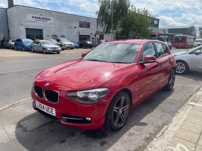 BMW 1 SERIES