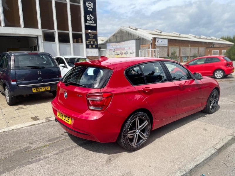 BMW 1 SERIES