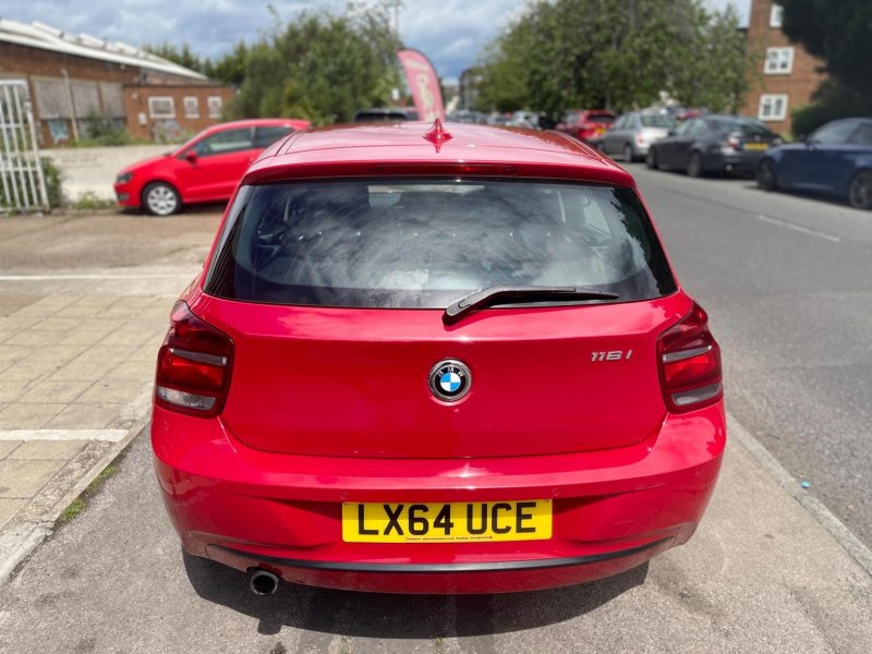 BMW 1 SERIES