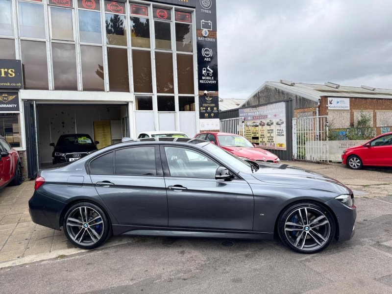 BMW 3 SERIES