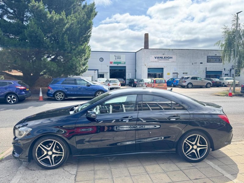MERCEDES-BENZ CLA