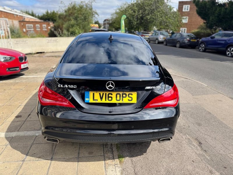 MERCEDES-BENZ CLA
