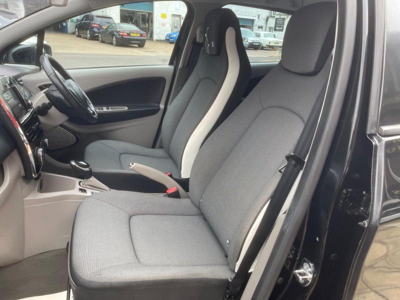 RENAULT ZOE