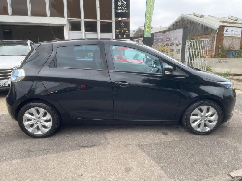 RENAULT ZOE