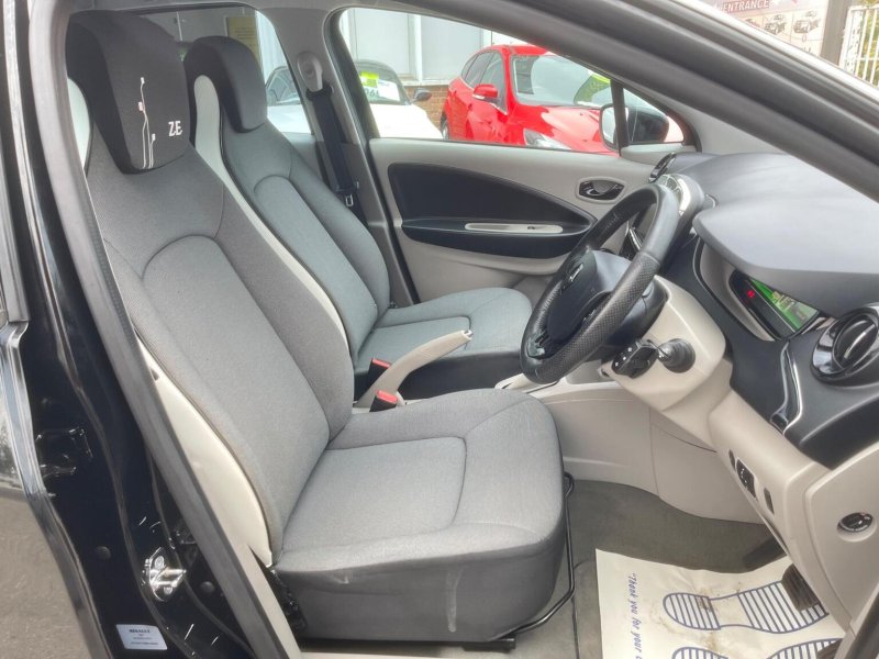 RENAULT ZOE
