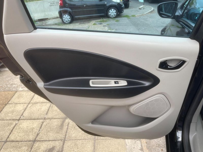 RENAULT ZOE