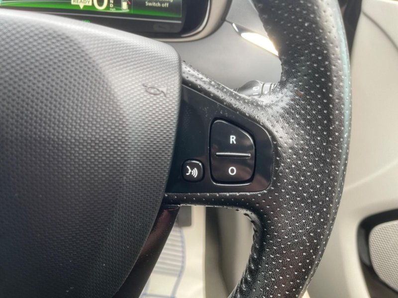 RENAULT ZOE